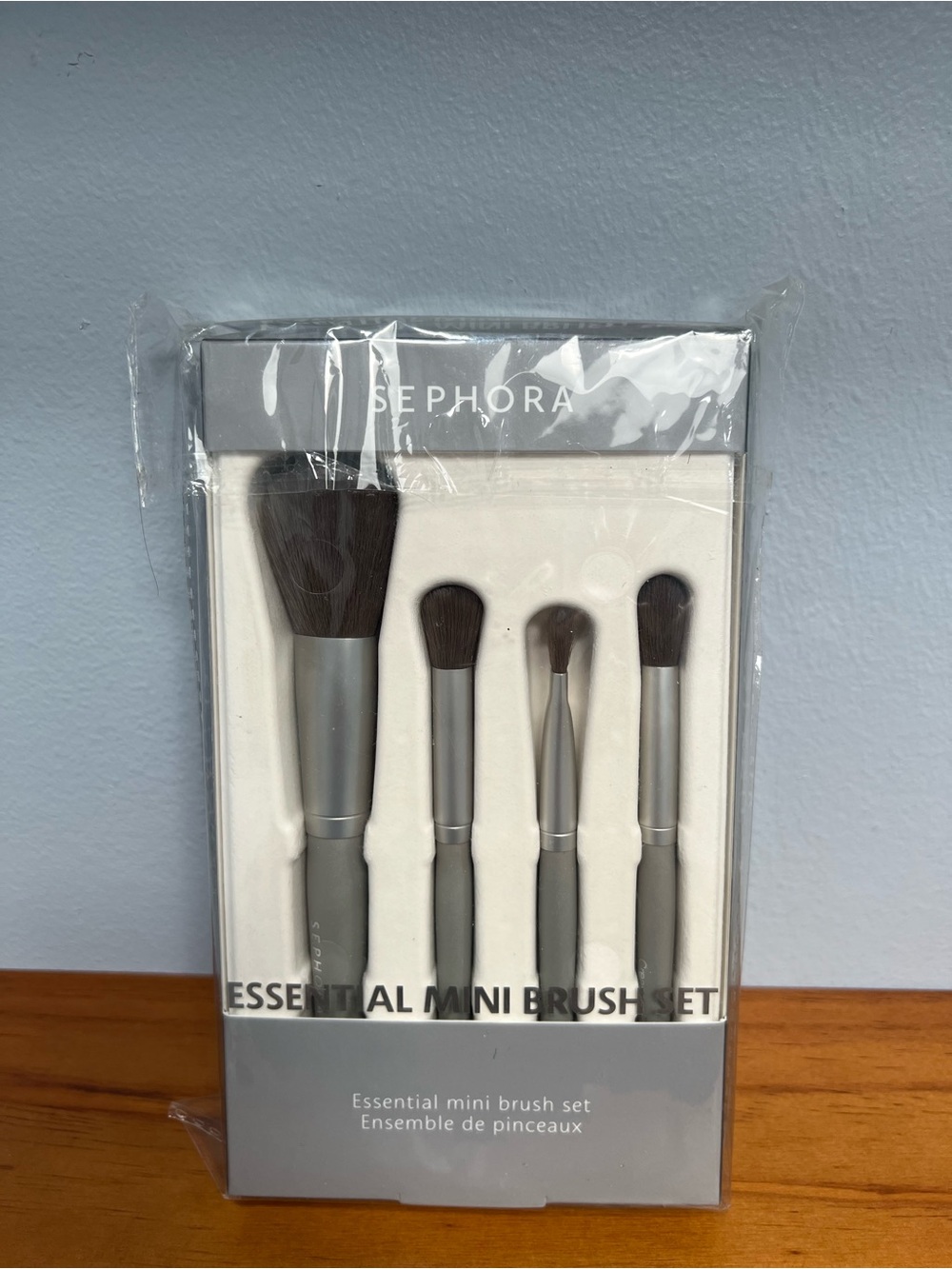 SEPHORA NIB Essential 4 Mini Brush Set Vegan Bristles Face & Eye Brushes SEALED